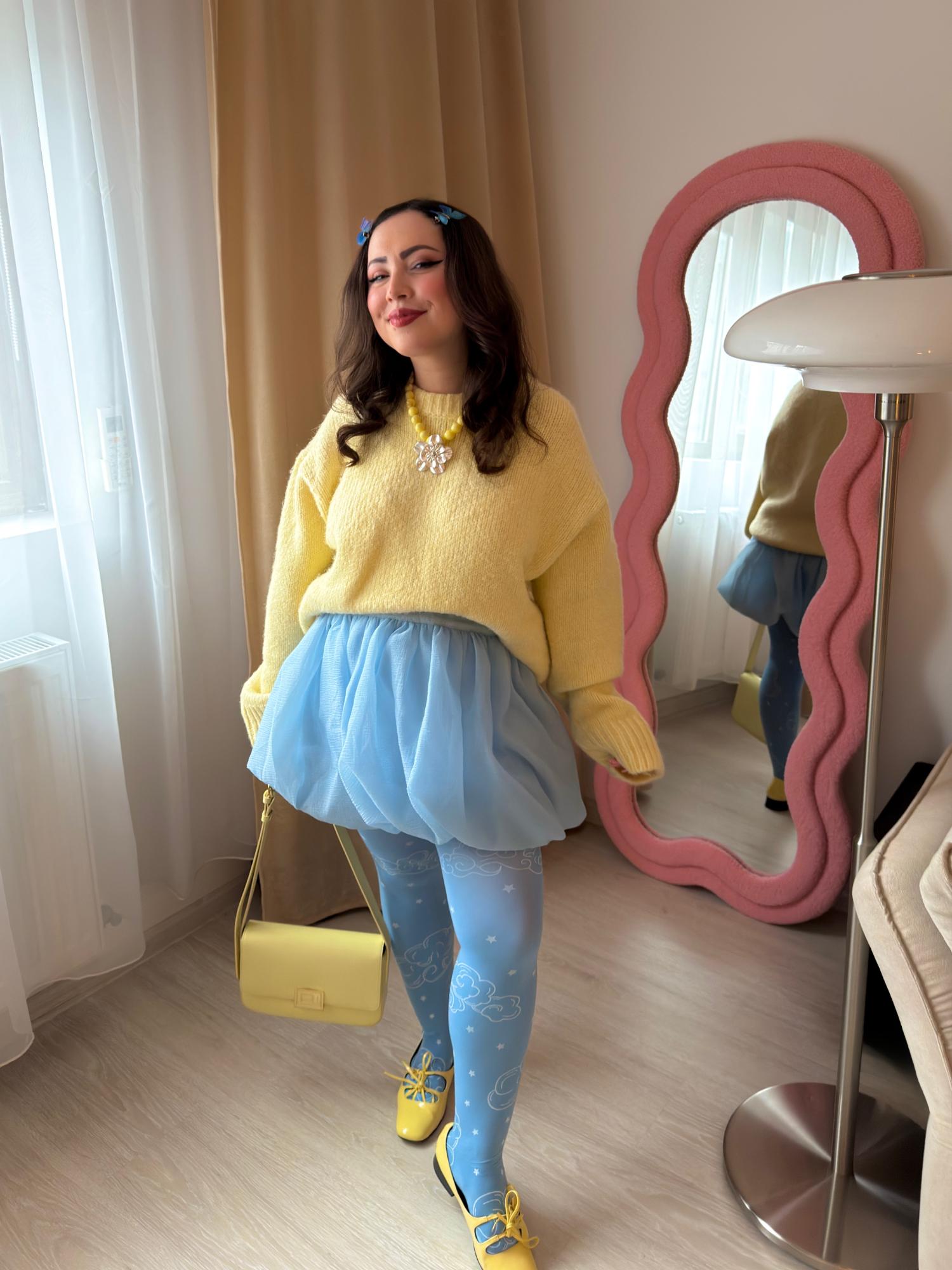 80 Denier Opaque Tights - Woodcut Clouds