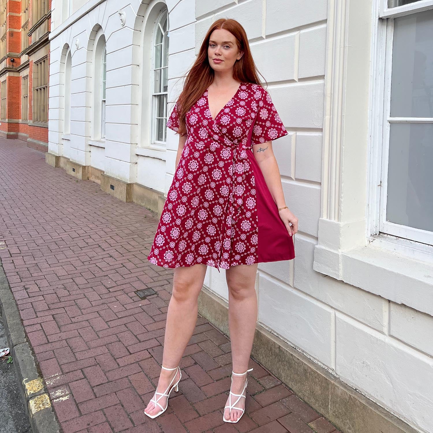 Elyshia, 6ft / 183cm - Size D