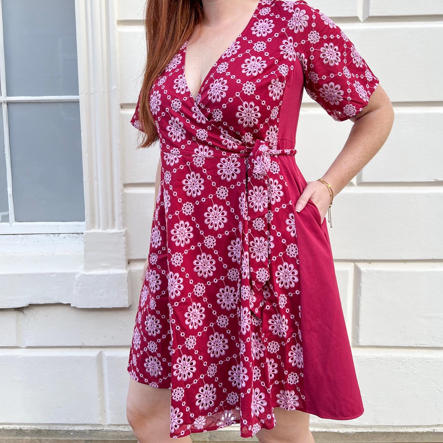 Elyshia, 6ft / 183cm - Size D