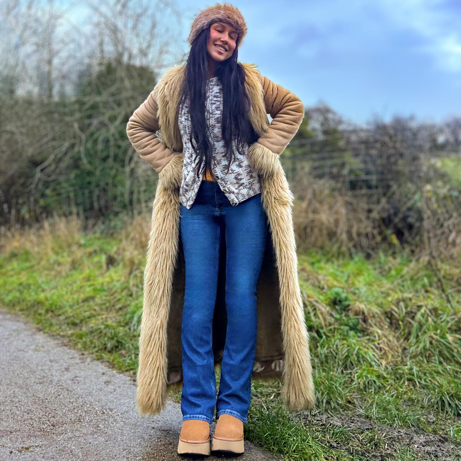 Ivana - Size C1 - 5ft 3