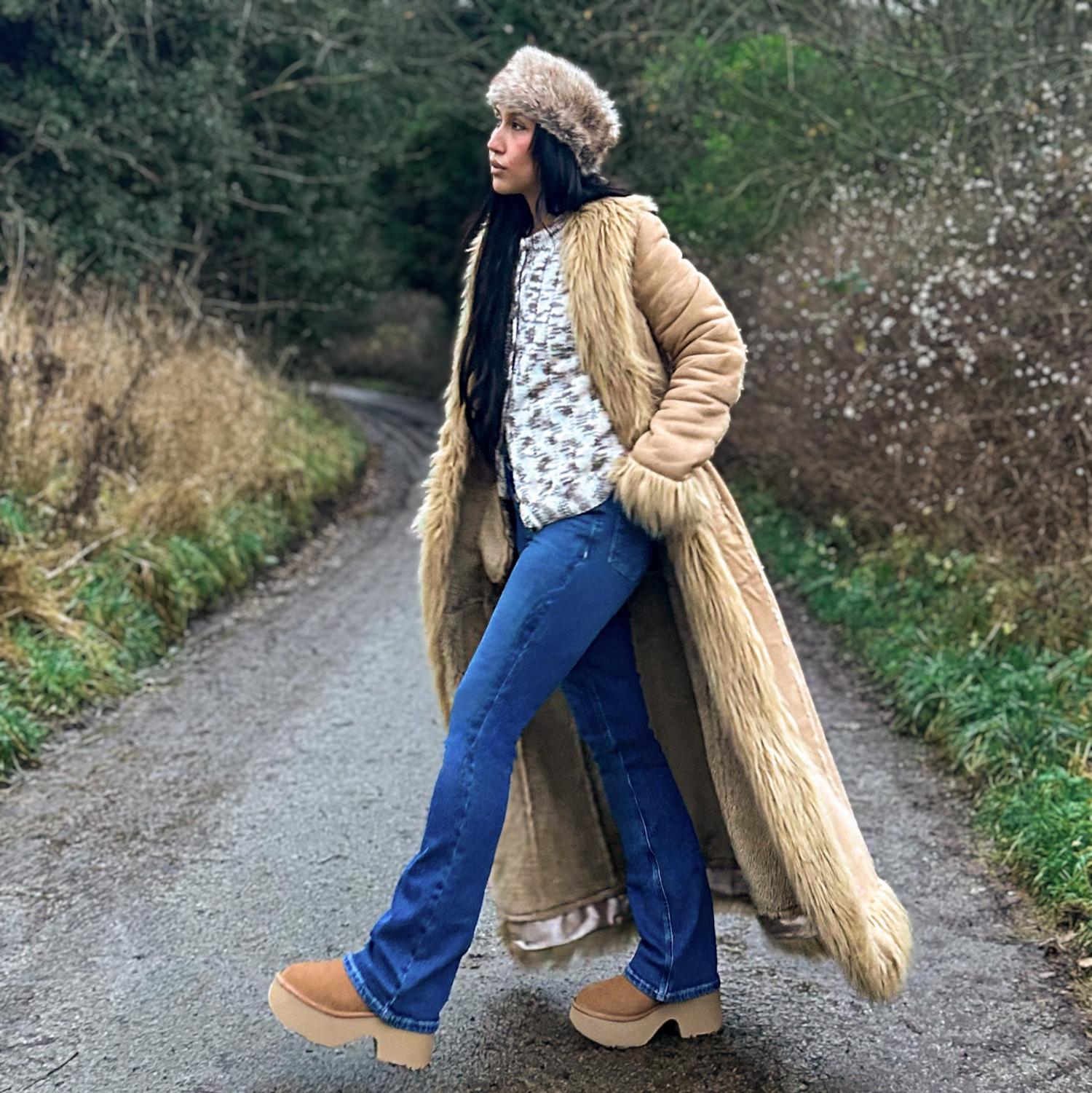 Ivana - Size C1 - 5ft 3