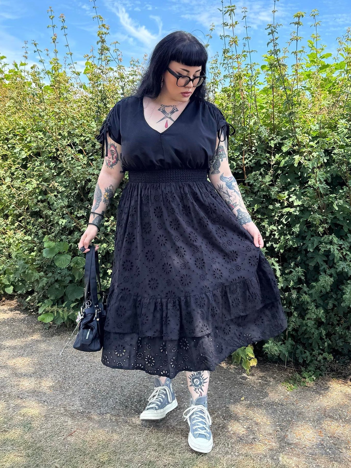 Rhi, 5ft 3in / 161cm - Size E