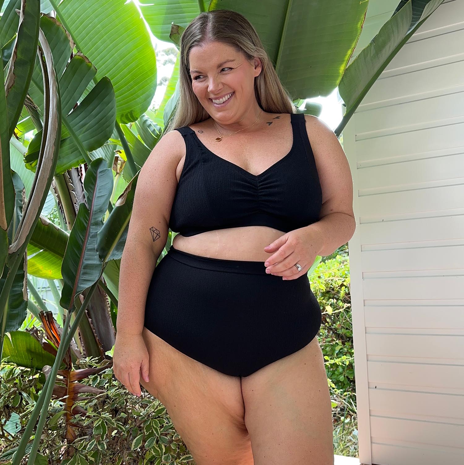 Samantha - Size F