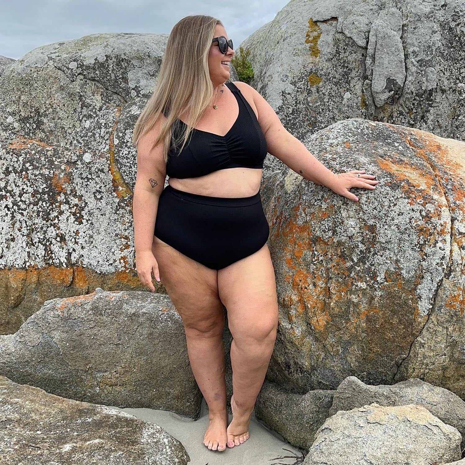 Samantha - Size F