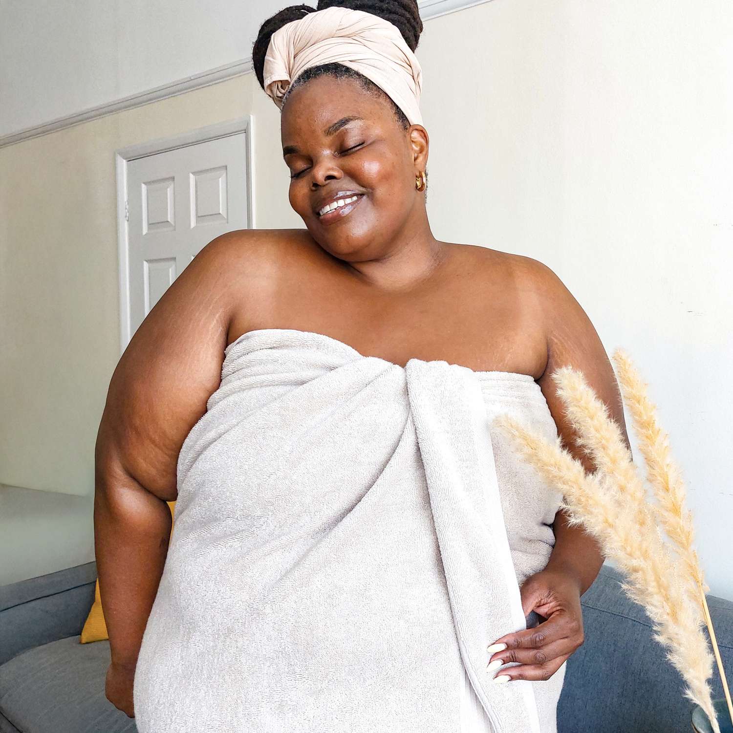 Big Softee Towel - Almond