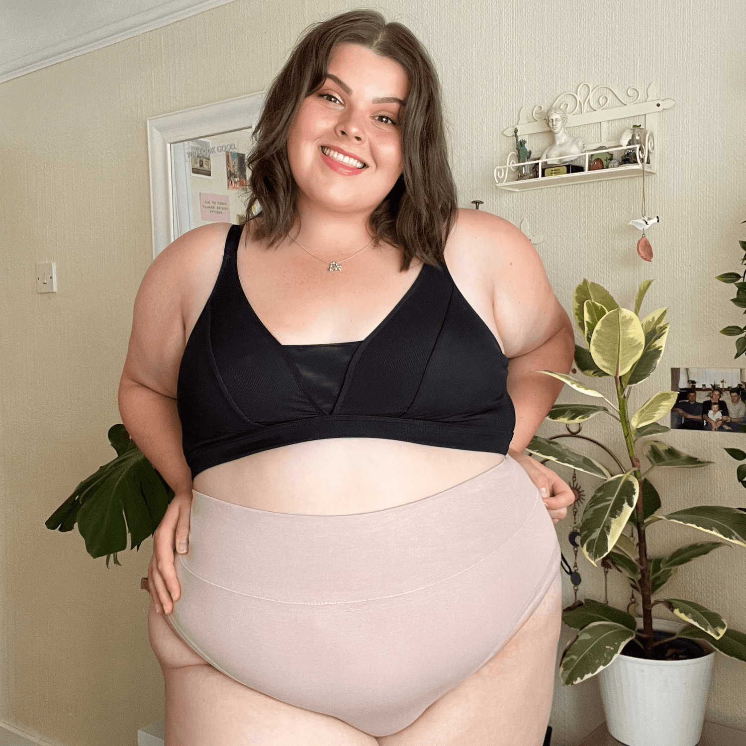 Cheeky High Leg Knickers - Milk Bottle - Snag