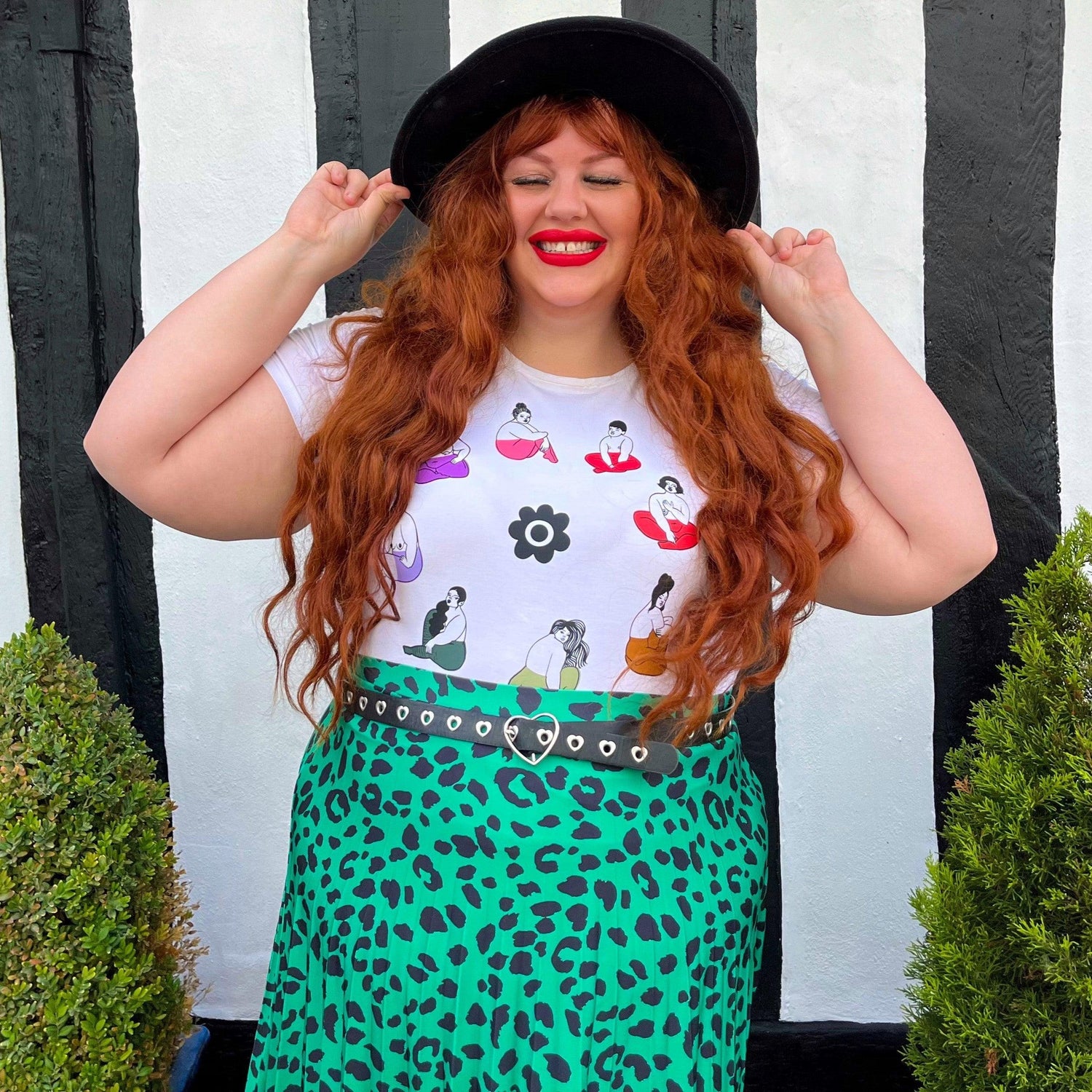 Circle of Love T-shirt - Snag