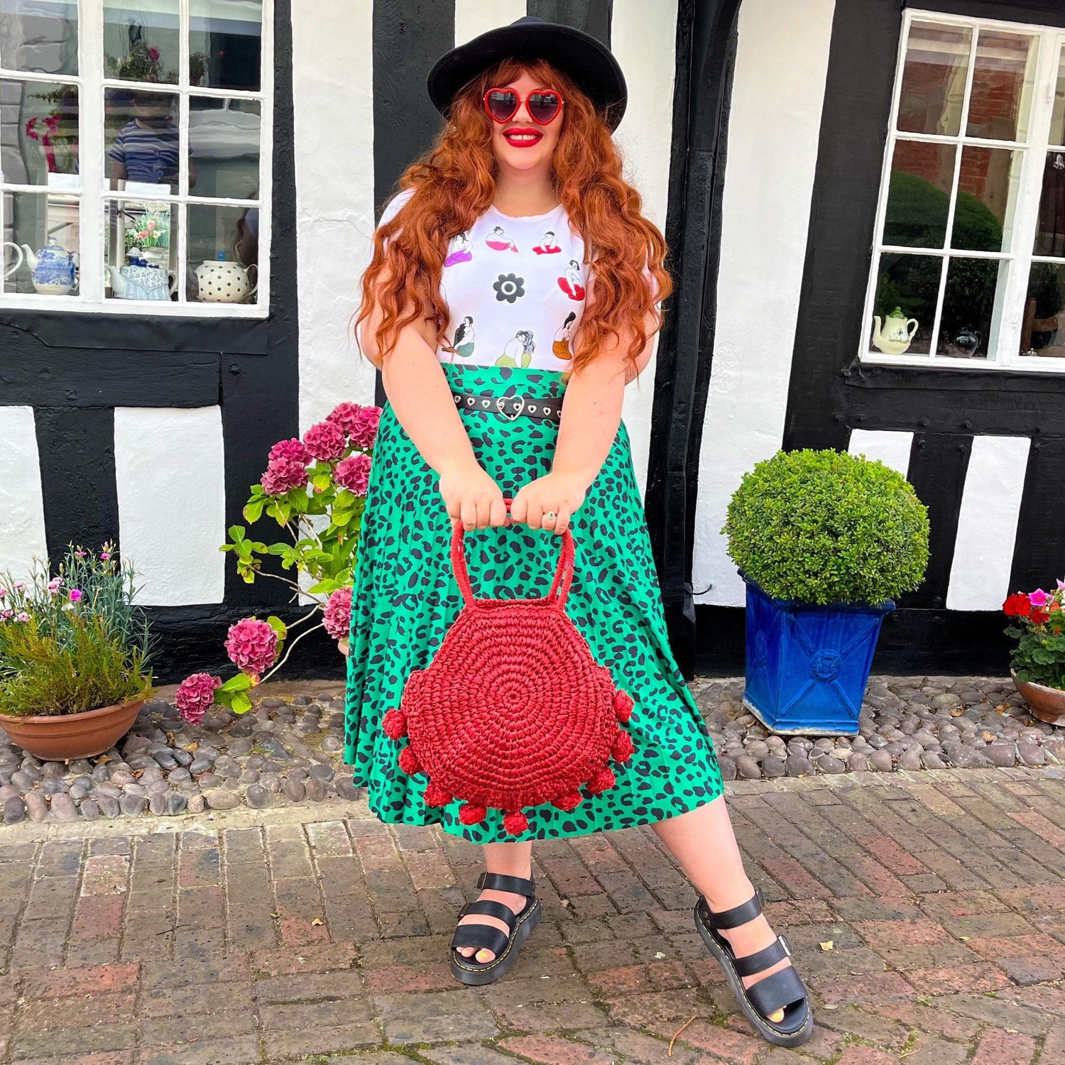 Circle of Love T-shirt - Snag