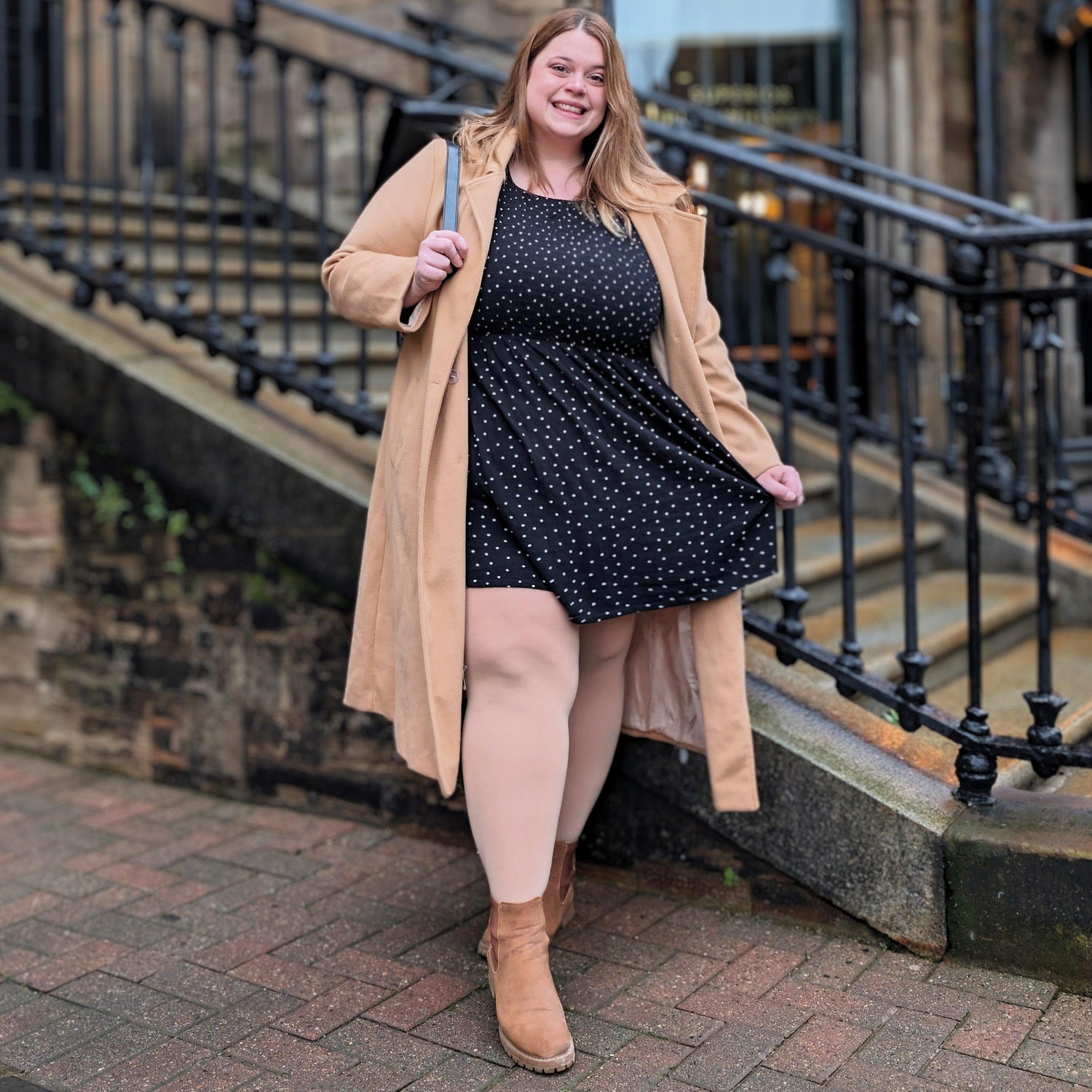 Huggy Light Compression Tights - Builders Tea - Snag