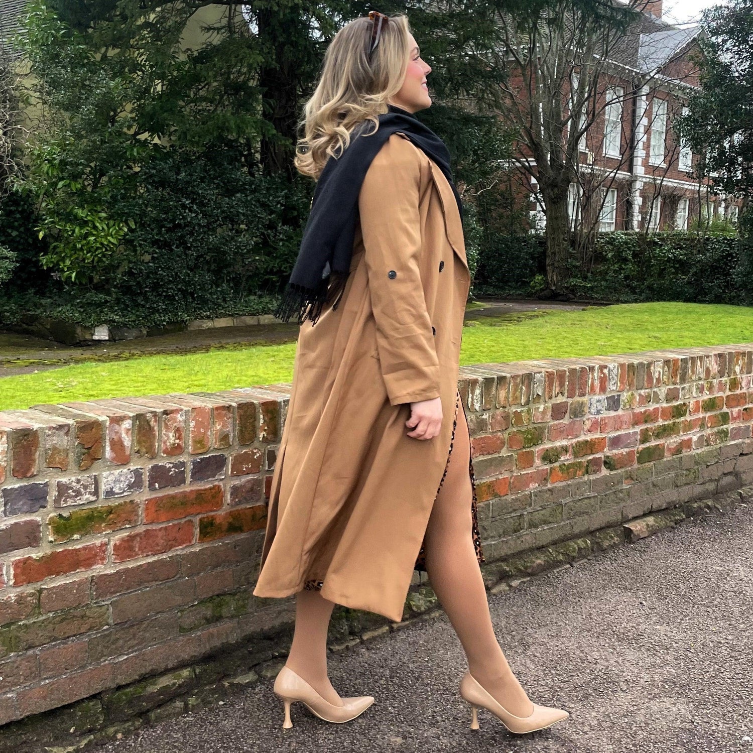 Huggy Light Compression Tights - Caramel Latte - Snag