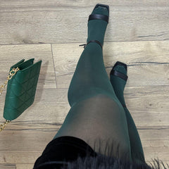 30 Denier Sheer Tights - En Pointe - Snag