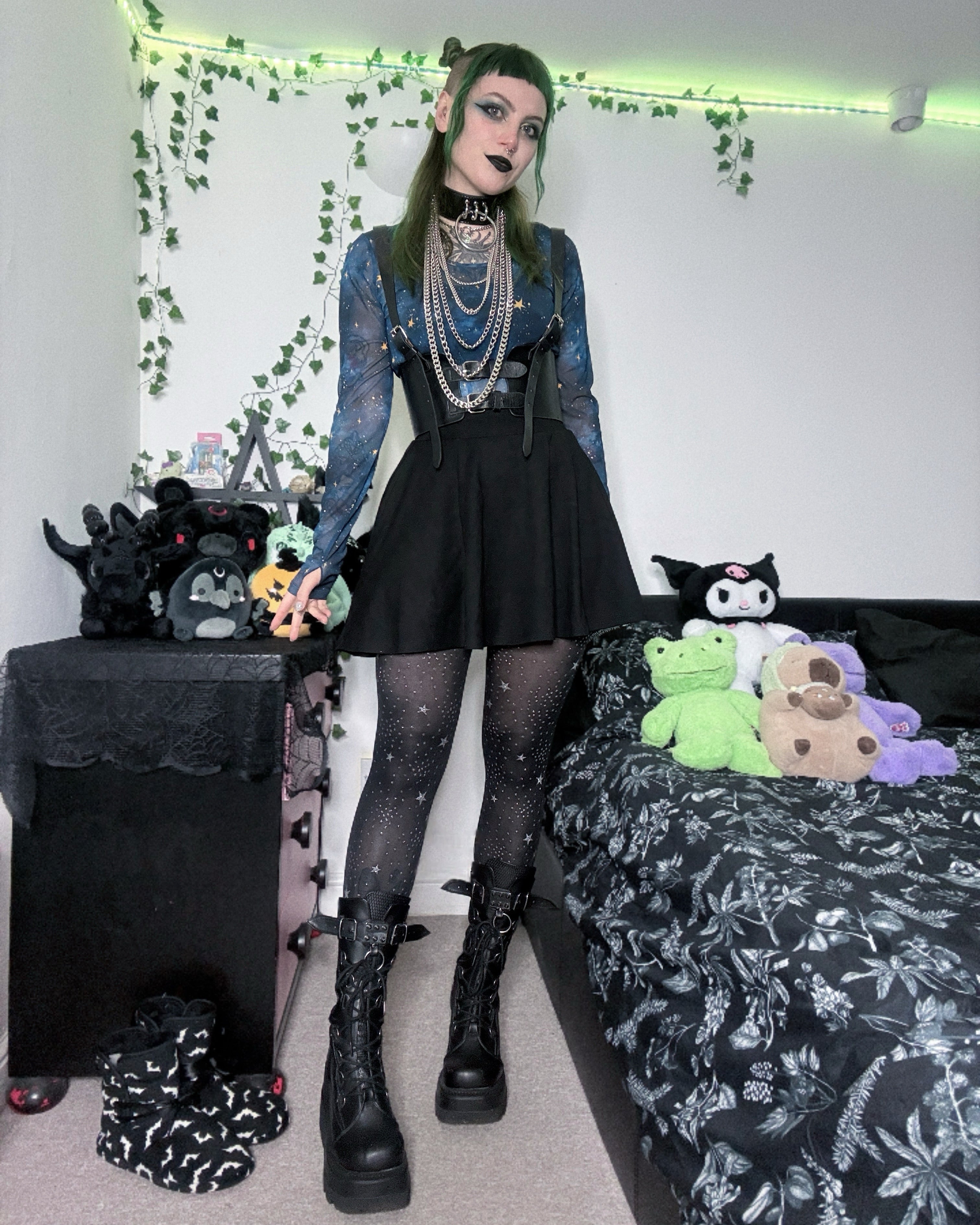 V2 Mini-Flare Skirt Black - Snag