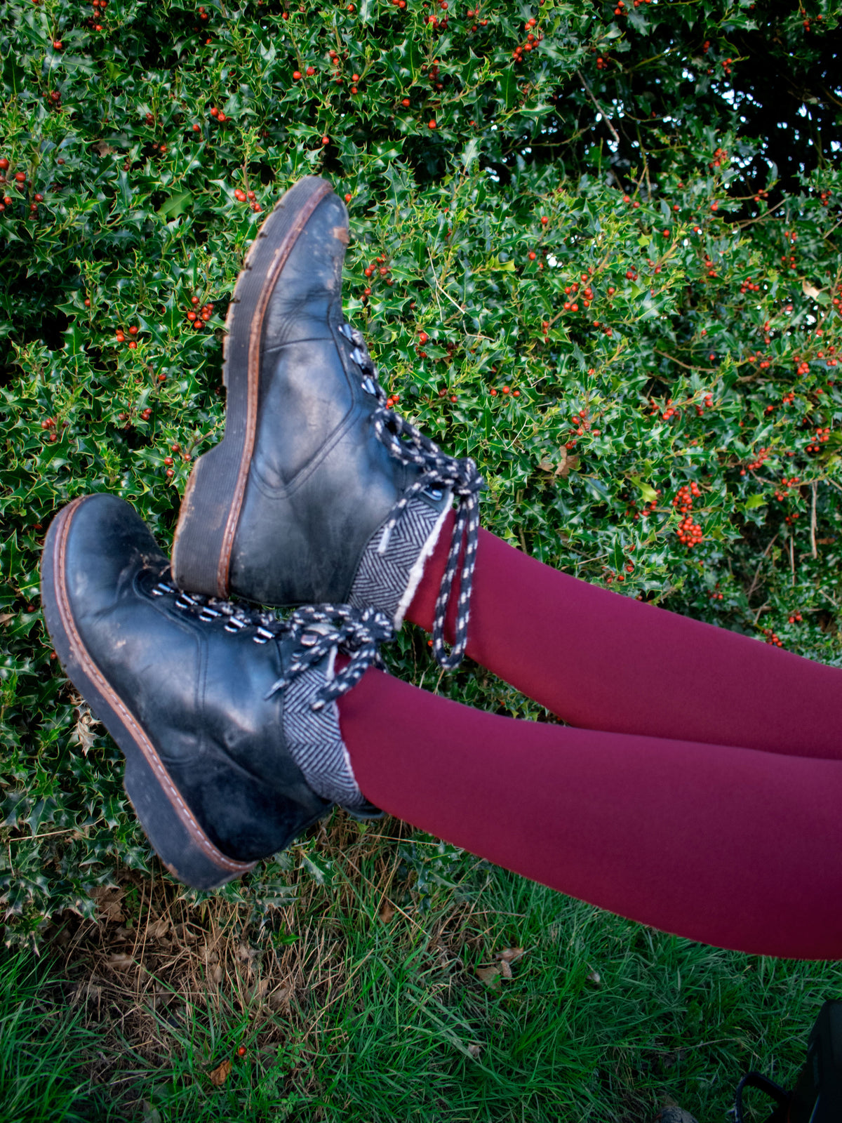 120 Denier Super-Opaque Tights - Burgundy