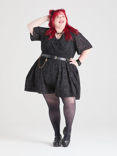 Andi, 5ft 7in / 171cm - Size F