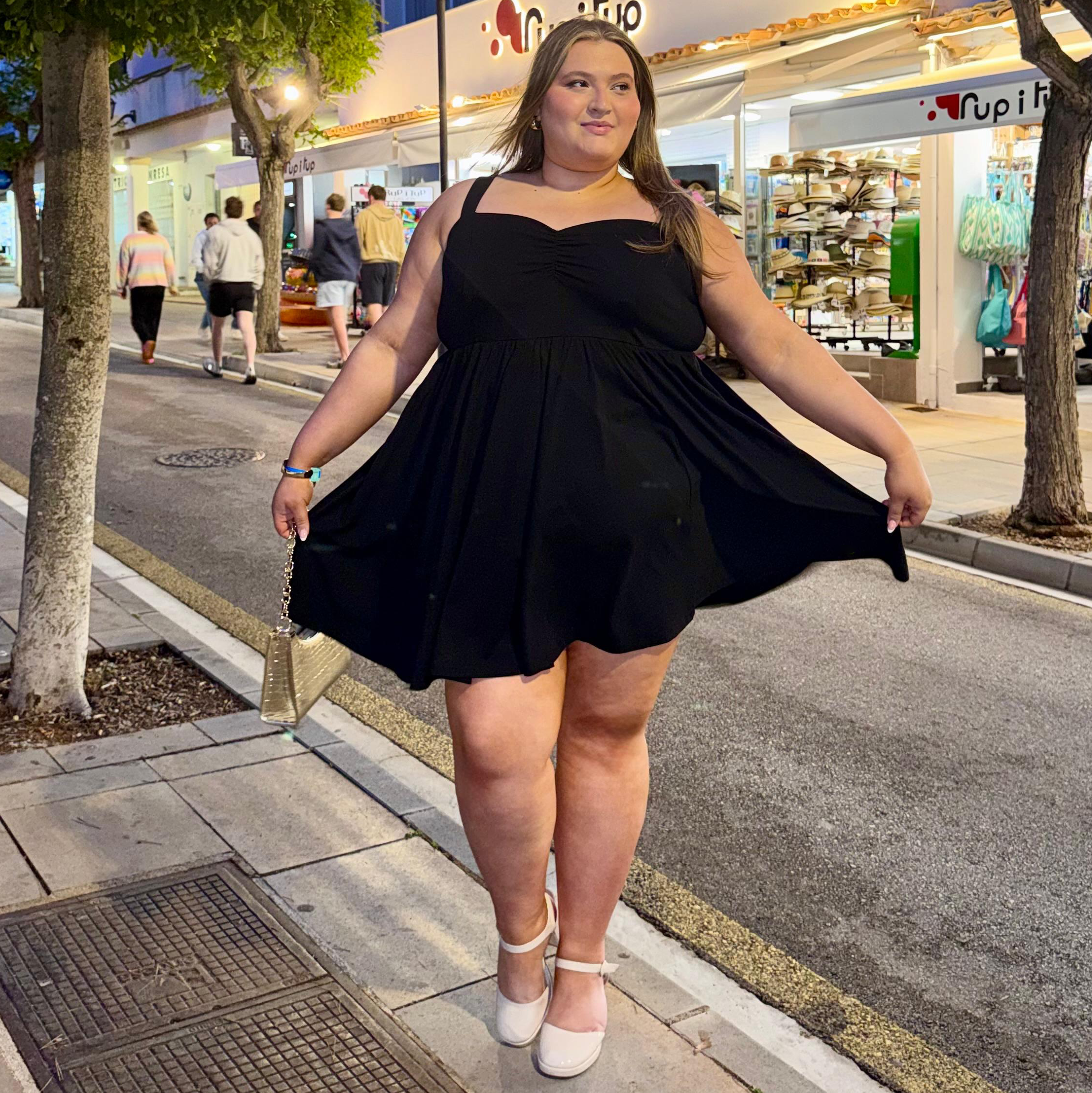Black Sweetheart Fit & Flare Dress | Sizes 4-38 | Snag Black Sweetheart Fit & Flare Dress | Sizes 4-38 | Snag
