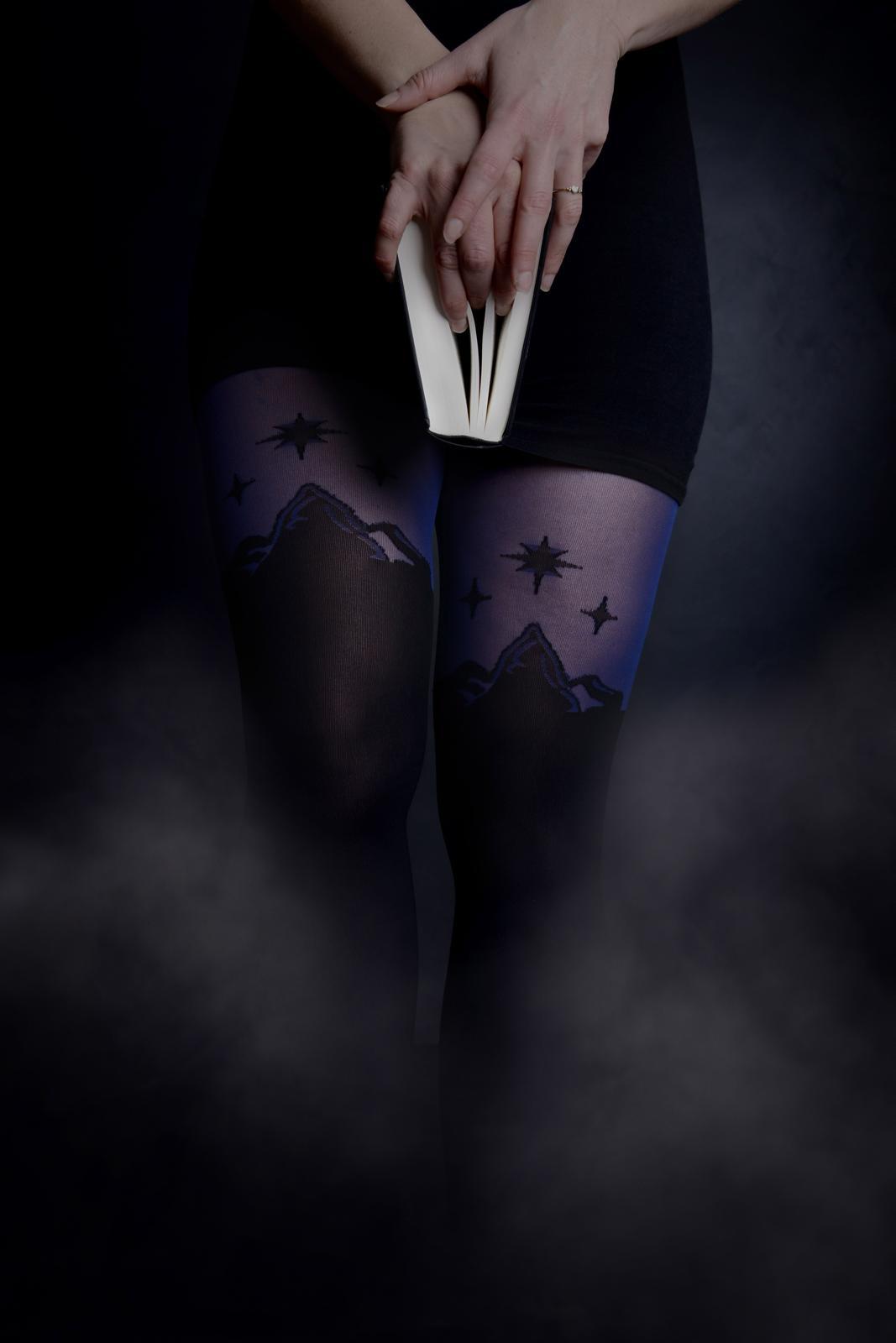 ACOTAR Tights Bow Before No One