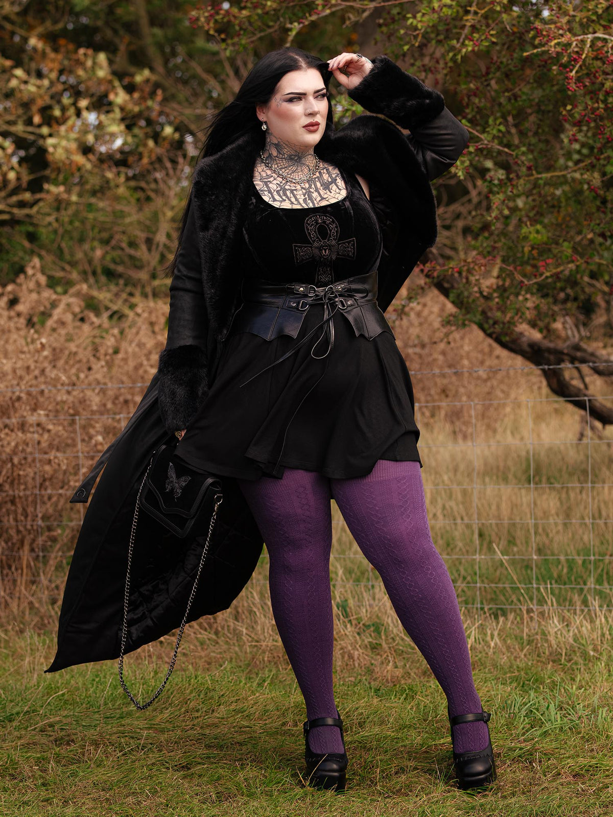 Grannies Cable Knit Wool Tights - Fancy Darkness