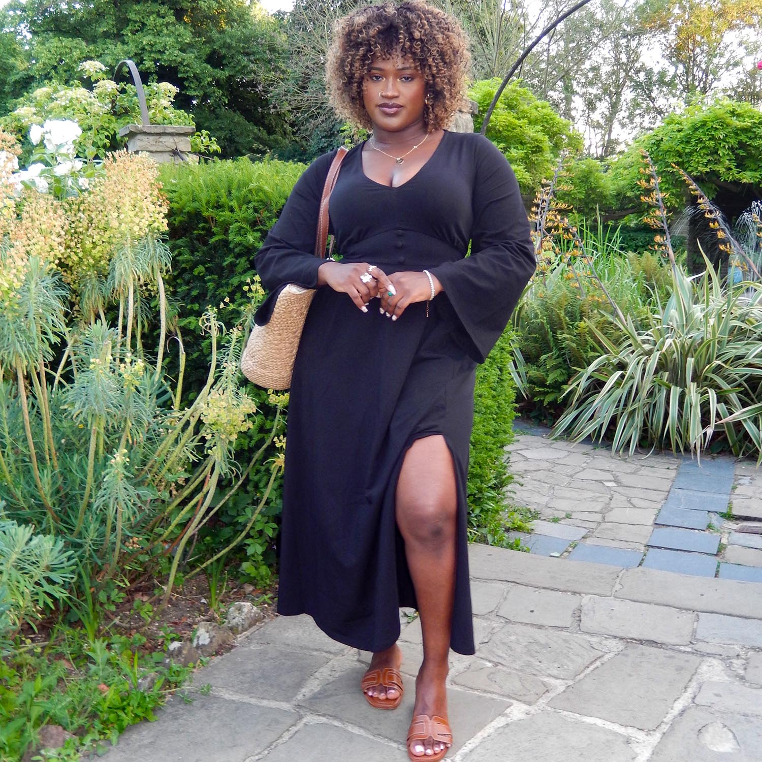 bell sleeve maxi dress black Mew Mews Bernice Long Sleeve Gloves Velvet Maxi Dress In Black main image 1