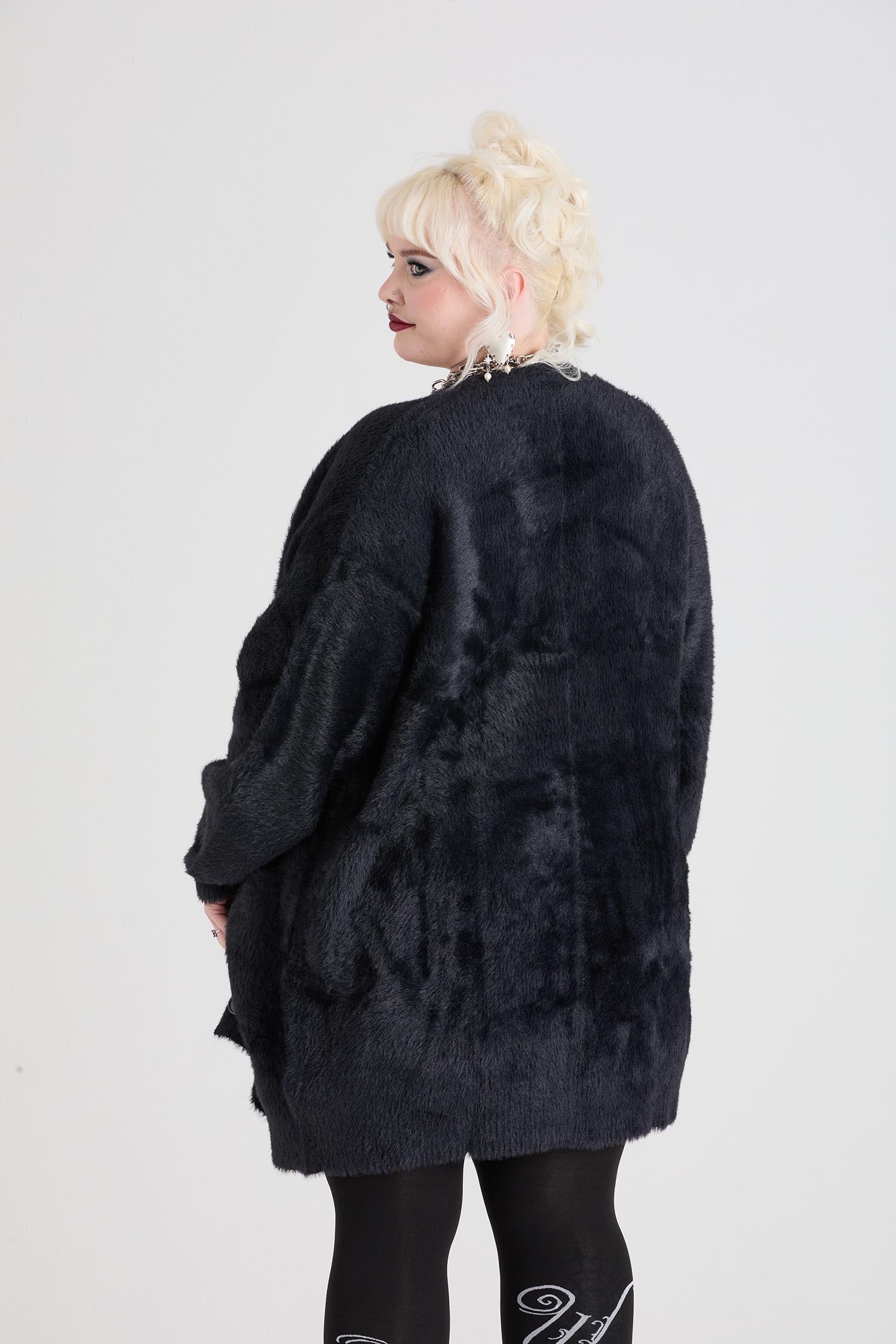 Oversized Fluffy Cardigan | Cosy Knitwear | Snag