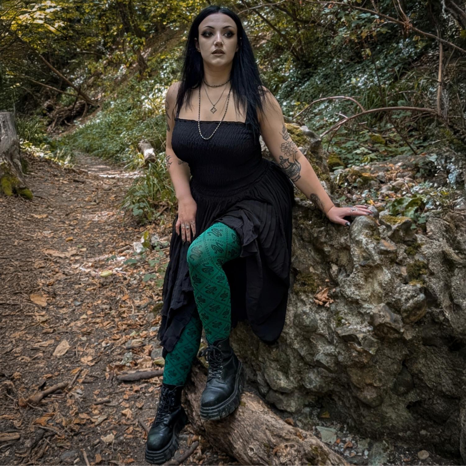 80 Denier Opaque Tights - Corra Snakes - Foliage Green