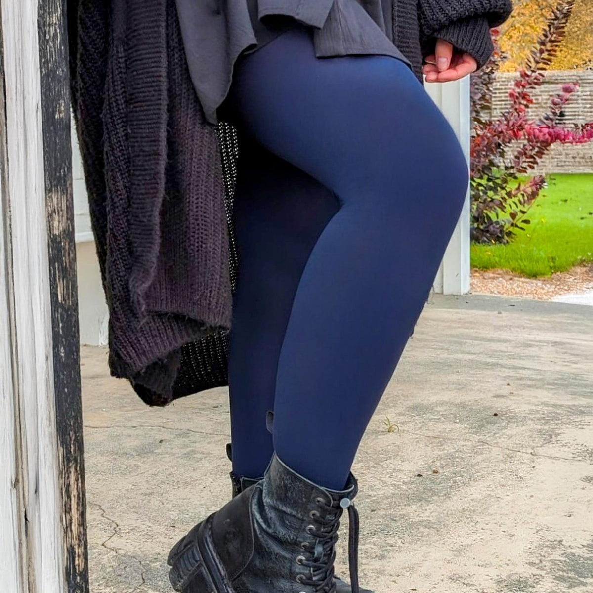 Kat - Size E