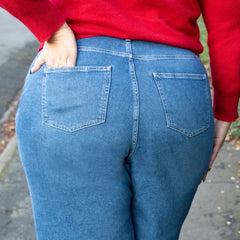 Larrissa - Size G1 - 5ft 11