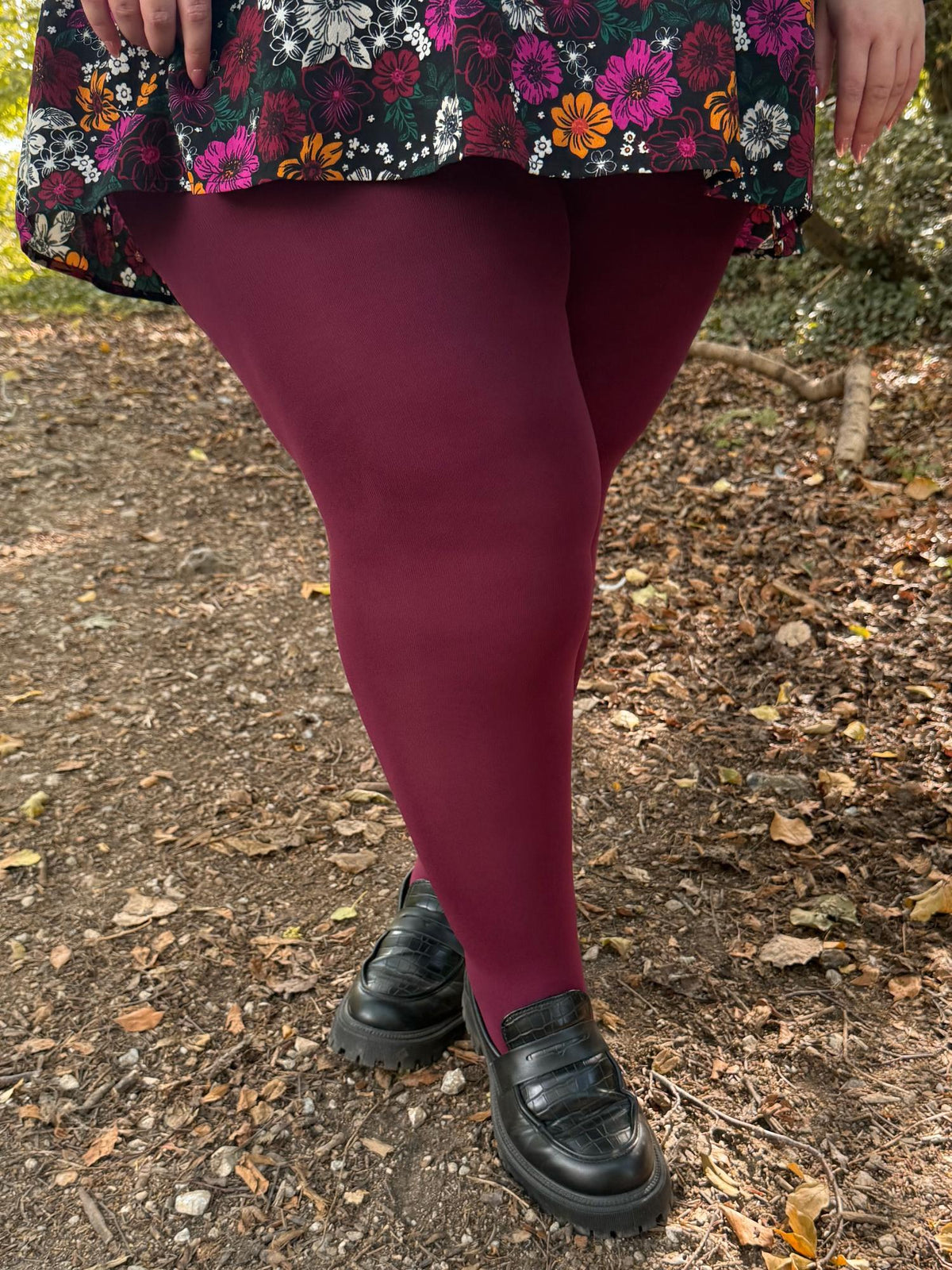 120 Denier Super-Opaque Tights - Cherry