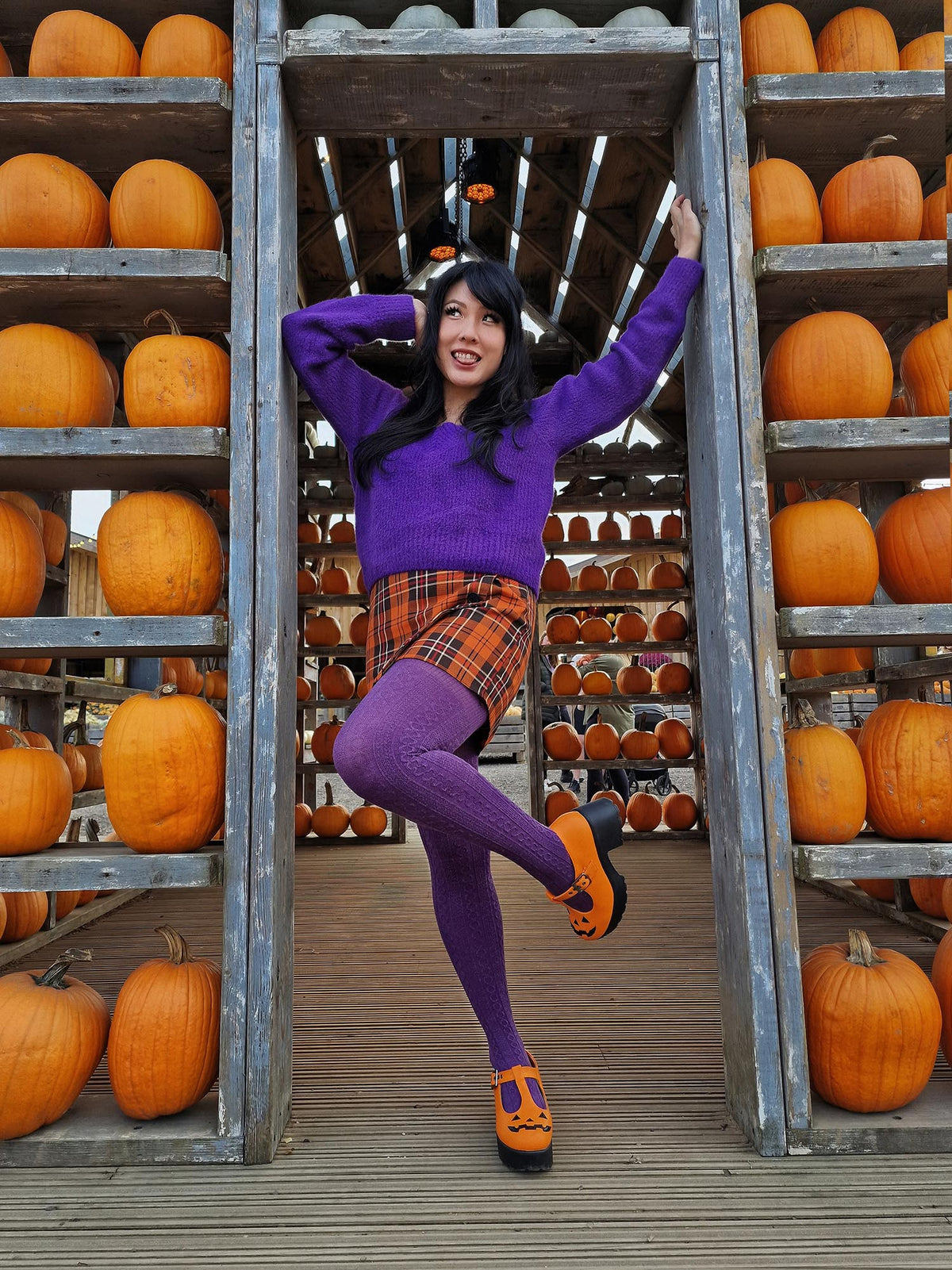 Grannies Cable Knit Wool Tights - Fancy Darkness