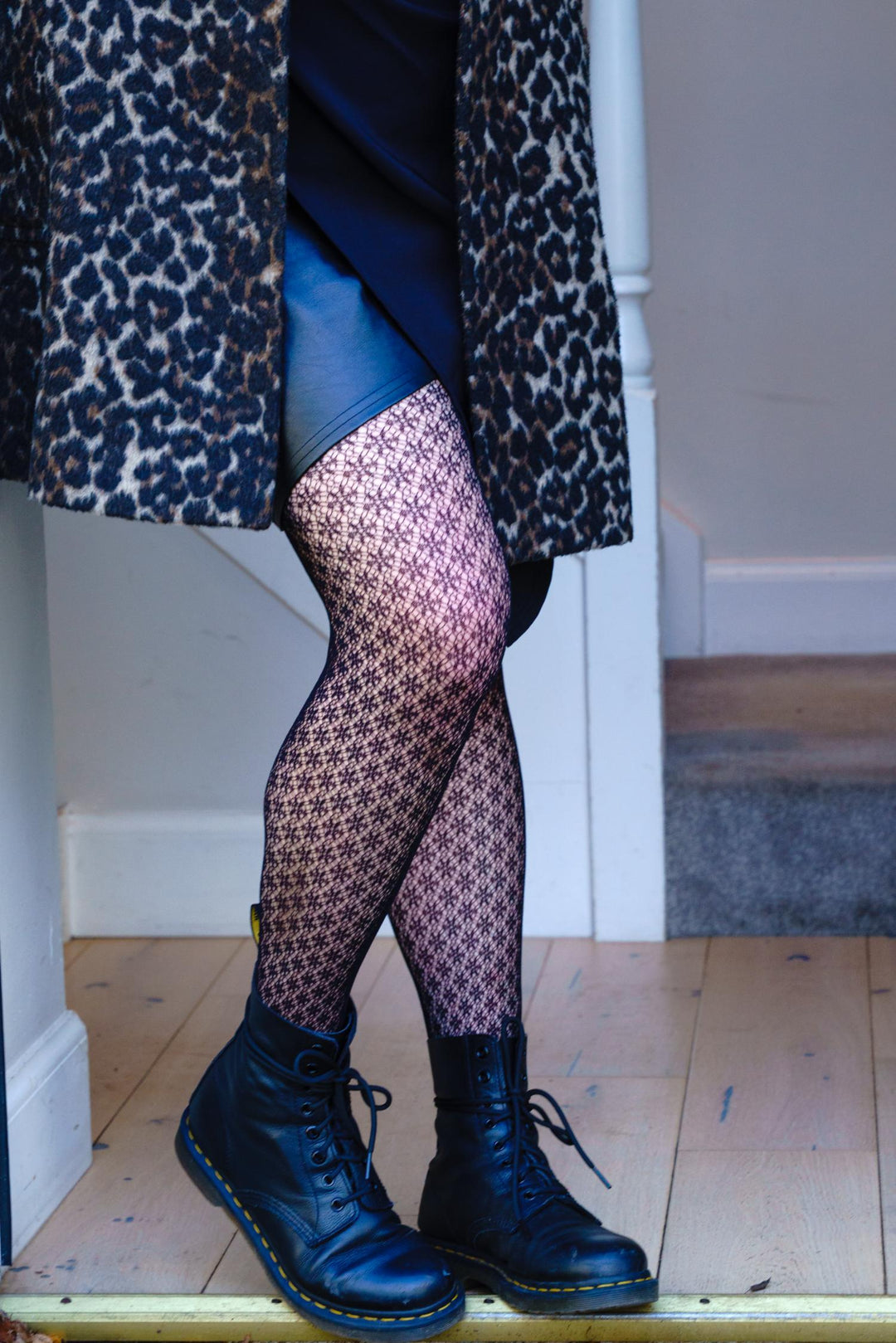 Winter Lace | Fishnet Macramé Snowflake Tights | Snag