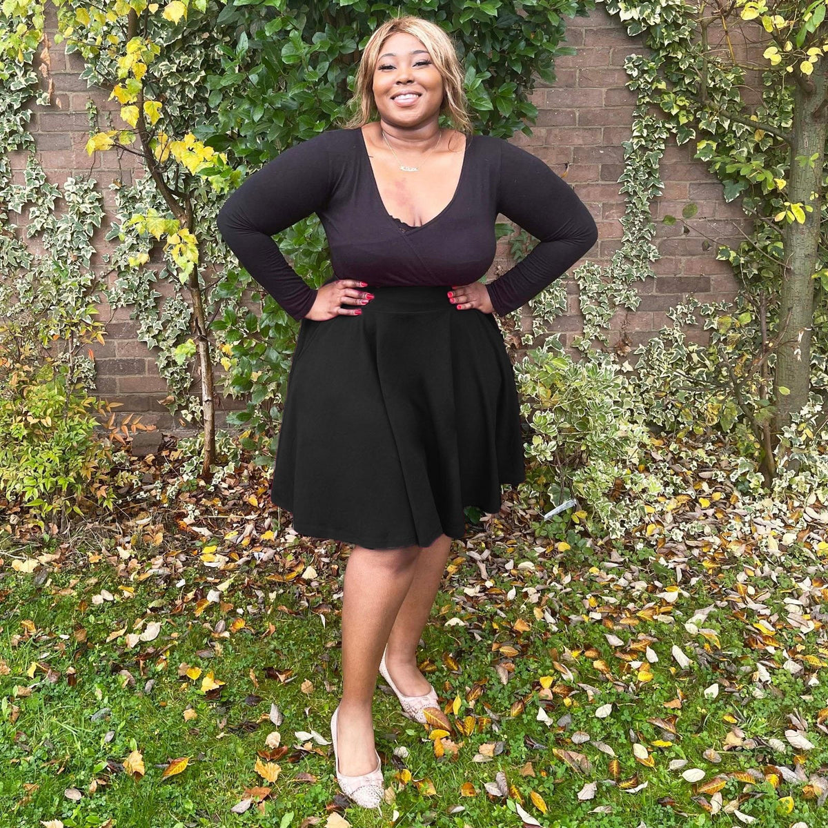 v2-black-flare-skirt-snag