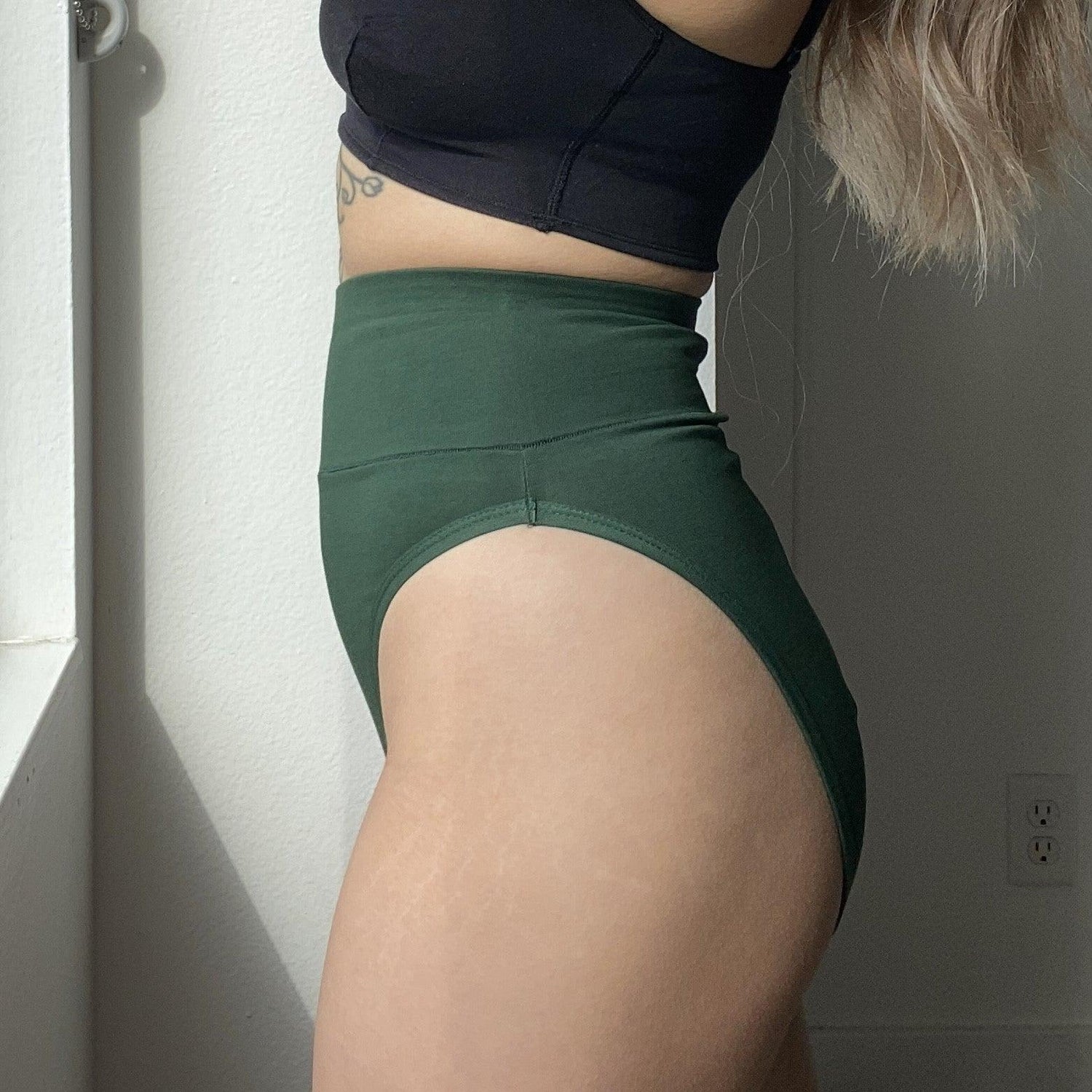 Super High Leg Knickers - Hit the Bottle Green - Snag